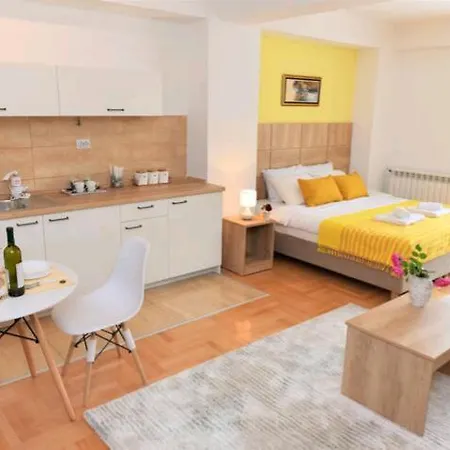 Milica Apartment *